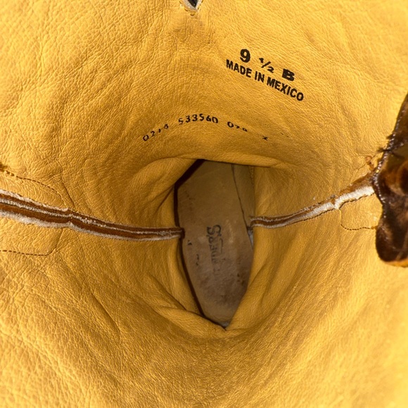 Cavender’s Brown Cowboy Boots with Turquoise Embroidery- Size 9.5 - Picture 6 of 7